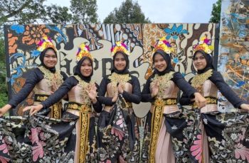 Usung Tema Budaya Nusantara, SMP dan SMAS Unggulan Ar-Rahman Sukabumi Gelar Wisuda Serta Pelepasan Para Siswa